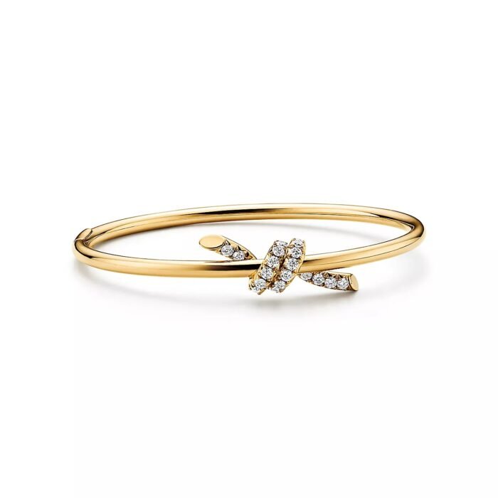 ELSIE LOVE Knot Bracelet with Zirconia · 18K Gold Plated · PVD 5x Layered · V Gold Material - Image 1