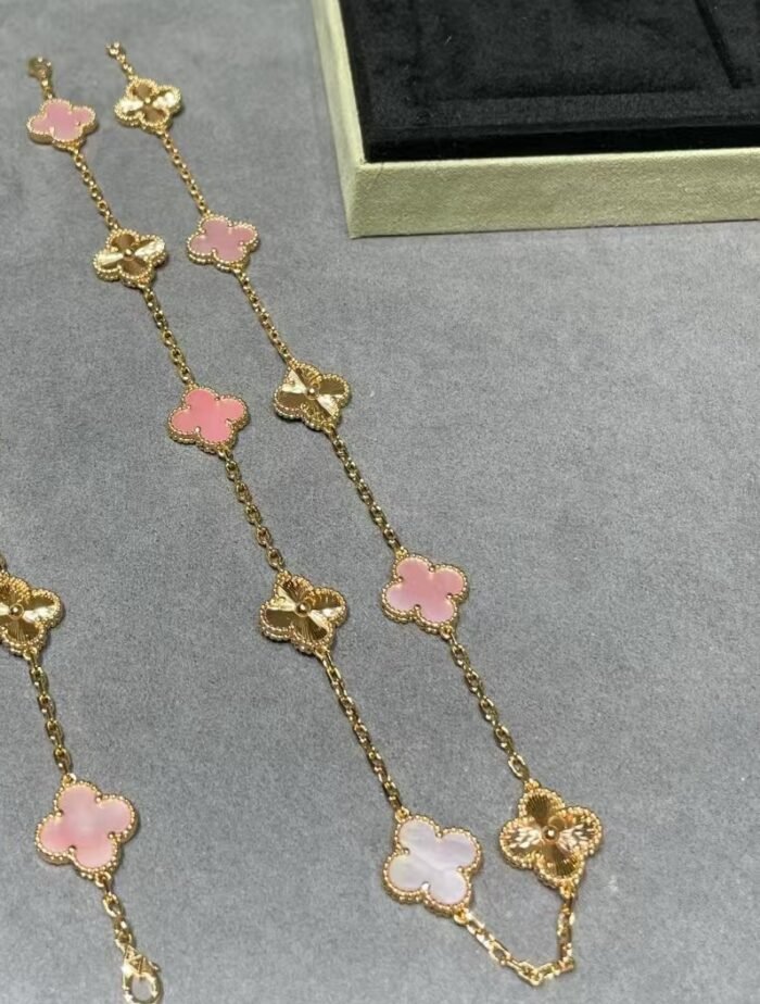 ELSIE LOVE Clover Leaf Necklace · 18K Gold Plated 925 Silver · Multiple Motifs · Mother-of-Pearl / Onyx / Carnelian / Malachite / Blue Agate - Image 21