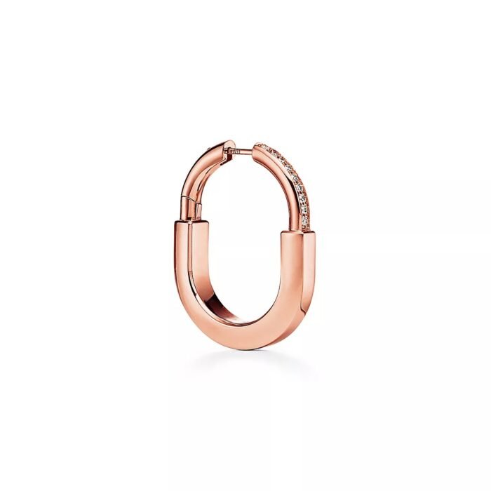 ELSIE LOVE Lock Earrings with Zirconia | V Gold 18K Gold Plated Medium Hoops - Image 11
