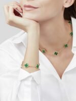 ELSIE LOVE Clover Leaf Necklace · 18K Gold Plated 925 Silver · Multiple Motifs · Mother-of-Pearl / Onyx / Carnelian / Malachite / Blue Agate - Image 10