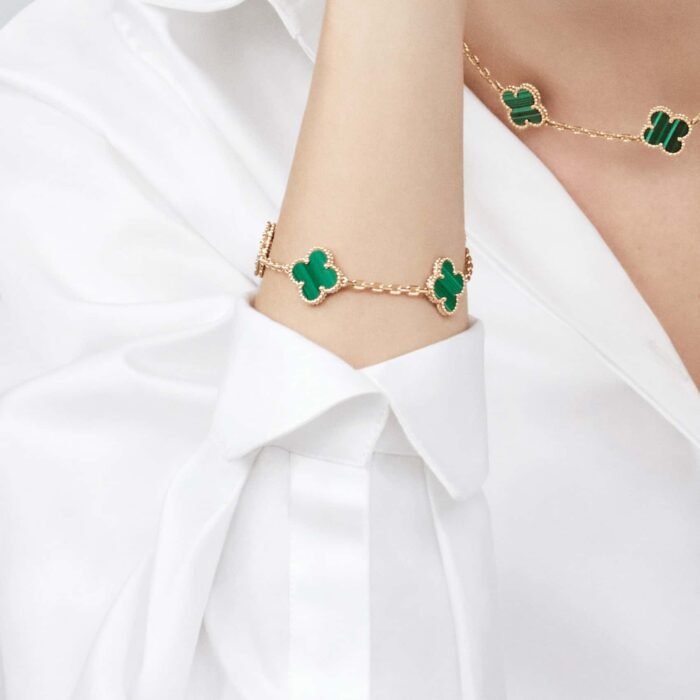 ELSIE LOVE Clover Leaf Bracelet ,925 Silver, 18k Gold Plated - Image 36