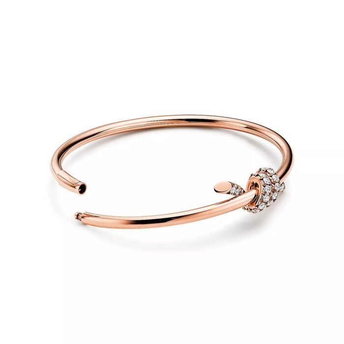ELSIE LOVE Knot Bracelet with Zirconia · 18K Gold Plated · PVD 5x Layered · V Gold Material - Image 14