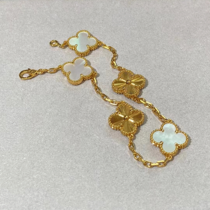 ELSIE LOVE Clover Leaf Bracelet ,925 Silver, 18k Gold Plated - Image 10