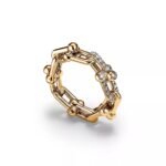 ELSIE LOVE Link Ring with Zirconia | V Gold 18K Gold Plated Chain Style Band - Image 2