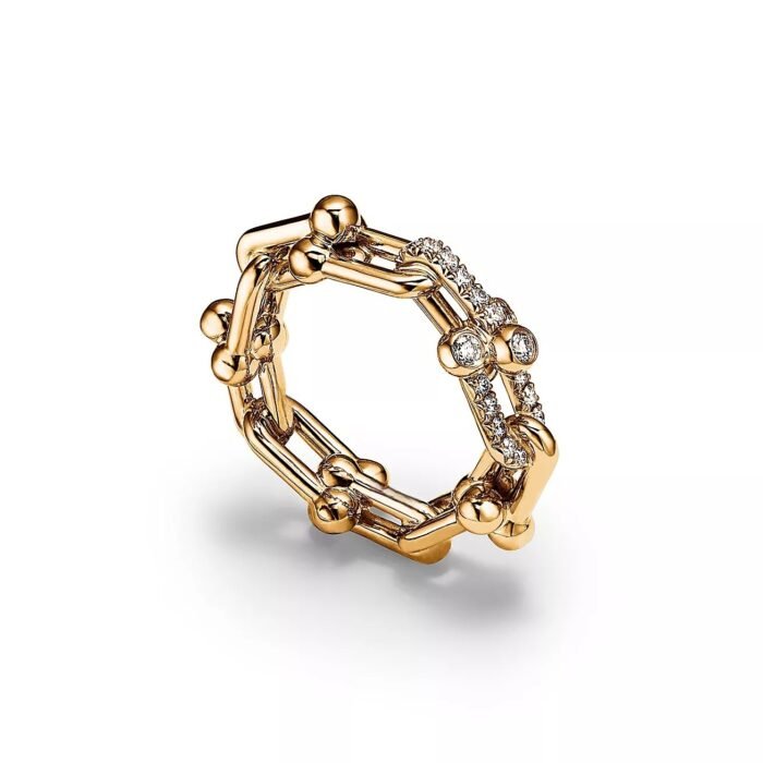 ELSIE LOVE Link Ring with Zirconia | V Gold 18K Gold Plated Chain Style Band - Image 2