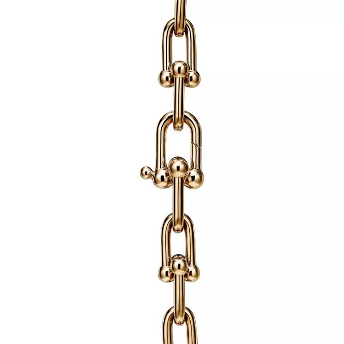 ELSIE LOVE Classic Link Necklace | V Gold 18K Gold Plated Minimalist Chain 18” - Image 3