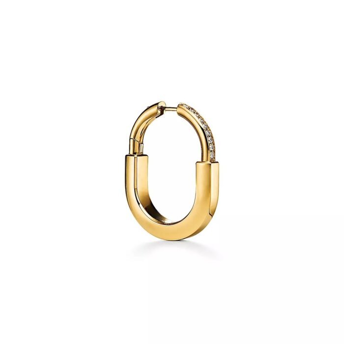 ELSIE LOVE Lock Earrings with Zirconia | V Gold 18K Gold Plated Medium Hoops - Image 3