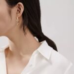 ELSIE LOVE Link Earrings | V Gold 18K Gold Plated Minimalist Hoop - Image 4