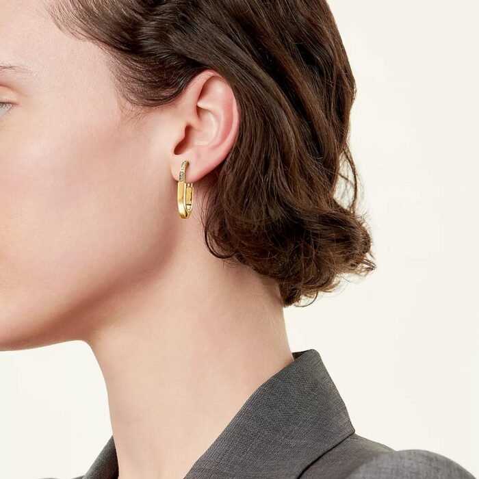 ELSIE LOVE Lock Earrings with Zirconia | V Gold 18K Gold Plated Medium Hoops - Image 4