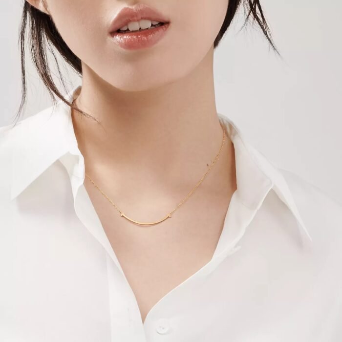 ELSIE LOVE Smile Pendant Small | V Gold 18K Gold Plated Minimalist Necklace - Image 5