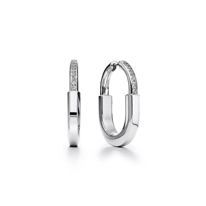 ELSIE LOVE Lock Earrings with Zirconia | V Gold 18K Gold Plated Medium Hoops - Image 5
