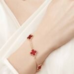 ELSIE LOVE Clover Leaf Bracelet ,925 Silver, 18k Gold Plated - Image 30