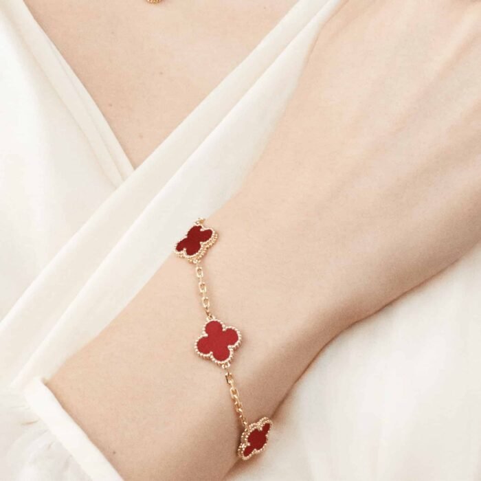 ELSIE LOVE Clover Leaf Bracelet ,925 Silver, 18k Gold Plated - Image 30