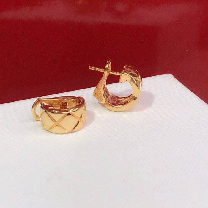 ELSIE LOVE Coco Crush Earrings Women 18K Gold Plated V Gold PVD 5x Layered Quilted Design - Image 9